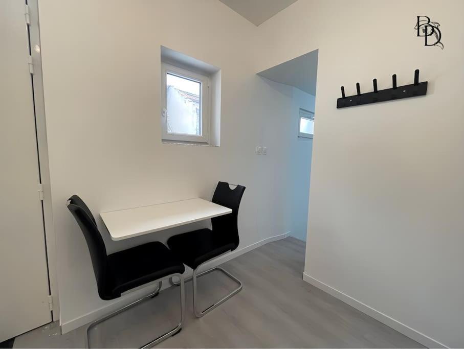 T1 Bis Appartement B3 30M2 Cosy 7Min A Pieds Des Gares ロアンヌ エクステリア 写真
